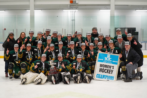 Rustler's womens hockey team after winning gold