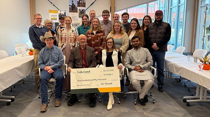 Lakeland College students working with Canada’s first post-secondary commercial bison herd will soon do so with state-of-the-art handling facilities thanks to a generous $150,000 donation from Ken Wasmuth.