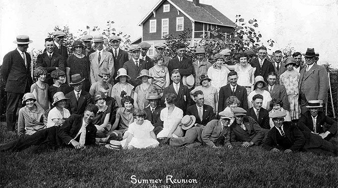 A group of Vermilion School of Agriculture alumni in 1937 for Summer Reunion.