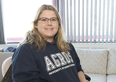 AHT student teams up with Alberta Farm Animal Care