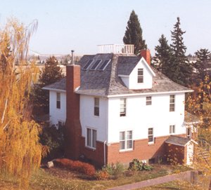 Alumni House in the fall
