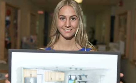 Mandi with her design