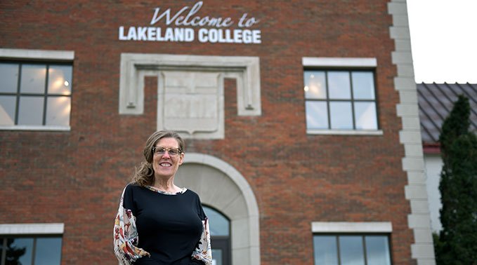 Dr. Alice Wainwright Stewart in front of Alumni Hall