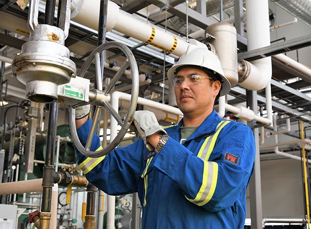 Student in the Energy Centre